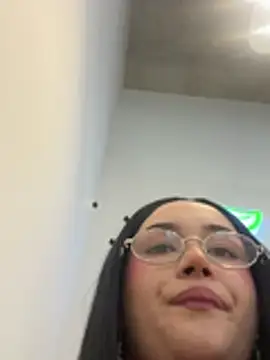 Snapshot of Electra_doll_ chatting on April 2026 10:20:01 PM Electra doll online show from April 2026 10:20:01 PM