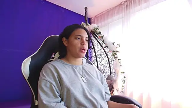 Emmapark  online show from February 2026 03:09:02 PM