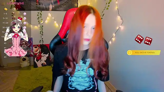 Snapshot of FruttiTatti chatting on April 2026 06:02:01 PM FruttiTatti online show from April 2026 06:02:01 PM