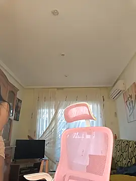 bella apont online show from February 2025 07:12:02 AM