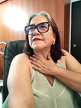 MARIANMILLS   online show from December 2025 02:22:02 PM