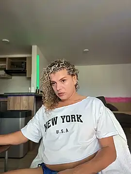 Georgiafox online show from April 2026 09:17:02 PM