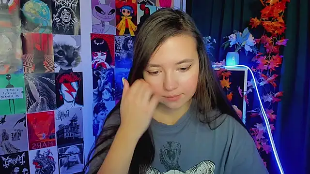 Lina Brownie online show from December 2024 02:10:01 AM