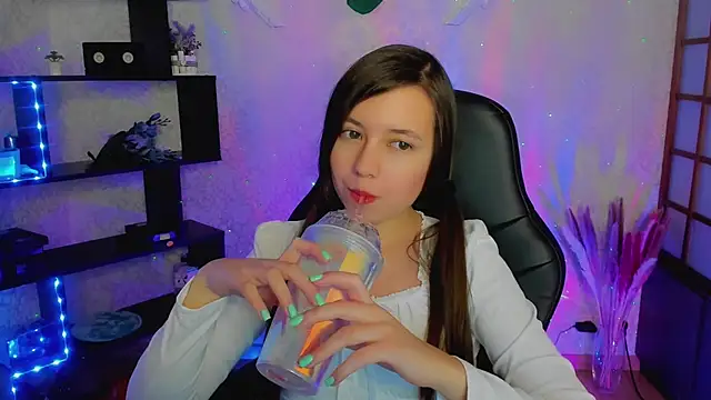 Lina Brownie online show from January 2025 05:09:01 AM