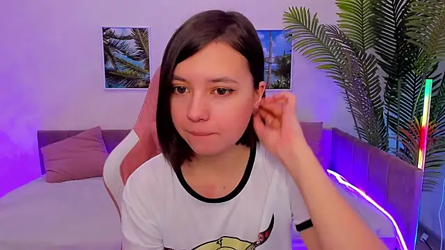 Lina Brownie online show from February 2025 01:55:01 AM