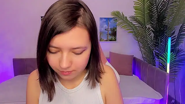 Lina Brownie online show from March 2025 05:33:02 AM