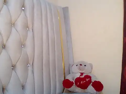 Snapshot of HOTBABE19 chatting on October 2025 12:47:01 AM HOTBABE19 online show from October 2025 12:47:01 AM