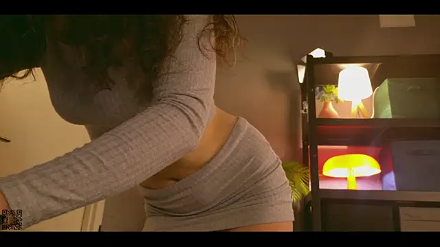 Snapshot of Miley_Smile chatting on September 2025 05:34:02 AM Miley Smile online show from September 2025 05:34:02 AM