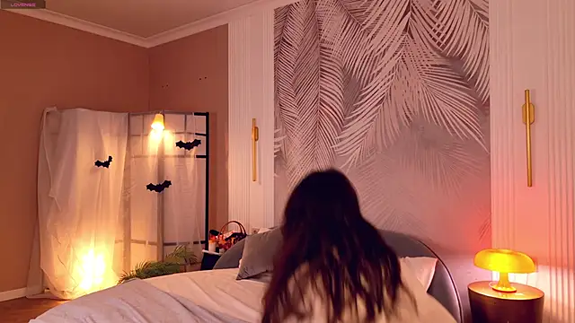 Snapshot of Miley_Smile chatting on November 2025 05:09:01 AM Miley Smile online show from November 2025 05:09:01 AM