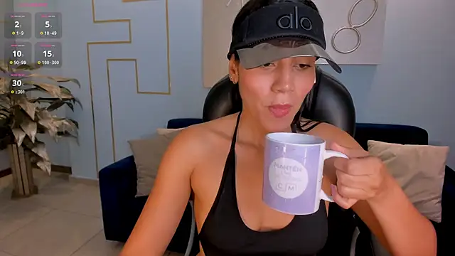 CharlotteCox  online show from February 2025 03:32:01 PM