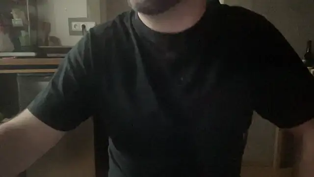 Snapshot of RedDante89 chatting on March 2026 07:45:01 AM RedDante89 online show from March 2026 07:45:01 AM