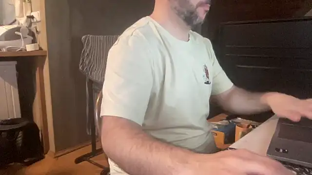 Snapshot of RedDante89 chatting on March 2026 08:04:01 AM RedDante89 online show from March 2026 08:04:01 AM