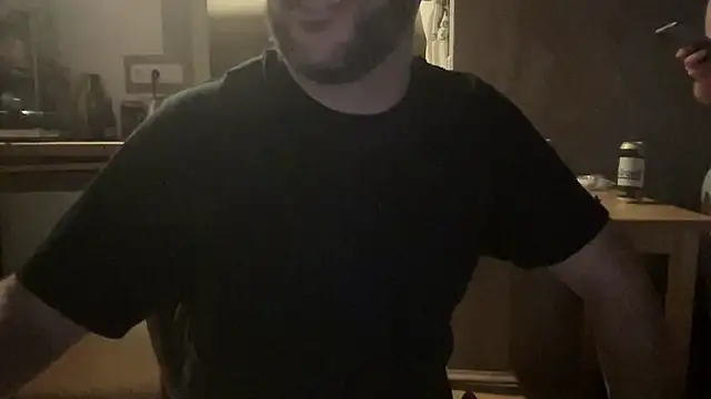 Snapshot of RedDante89 chatting on April 2026 02:23:01 AM RedDante89 online show from April 2026 02:23:01 AM