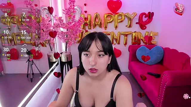 Miss dolly  online show from February 2025 12:33:01 PM