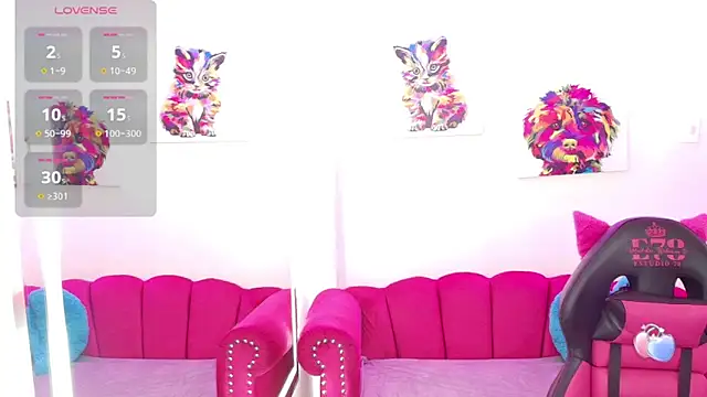 Miss dolly  online show from October 2025 12:33:01 PM