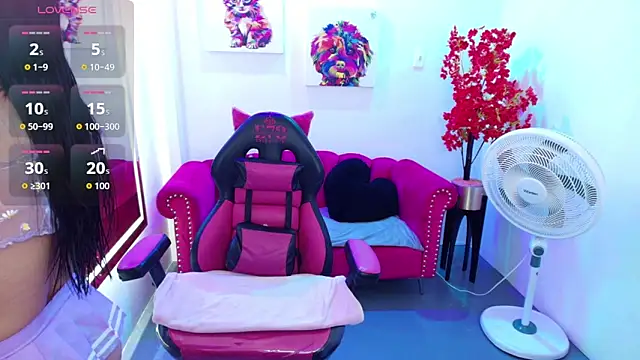 Snapshot of Miss_dolly_ chatting on April 2026 12:27:02 PM Miss dolly online show from April 2026 12:27:02 PM