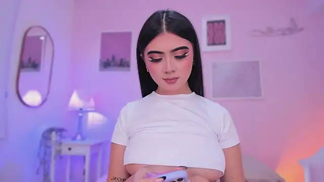 little-natt online show from February 2025 01:22:01 PM