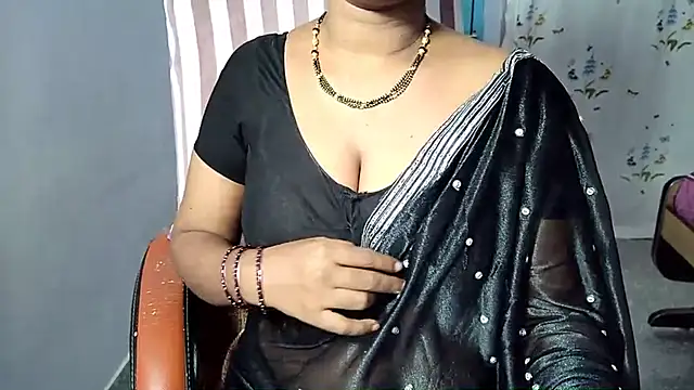 Snapshot of samyukthapuretelugu chatting on May 2026 04:13:02 PM samyukthapuretelugu online show from May 2026 04:13:02 PM