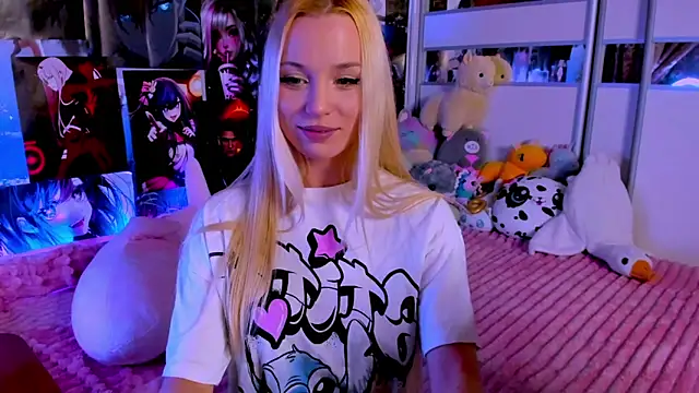 Cute  Pony online show from December 2024 09:42:02 PM