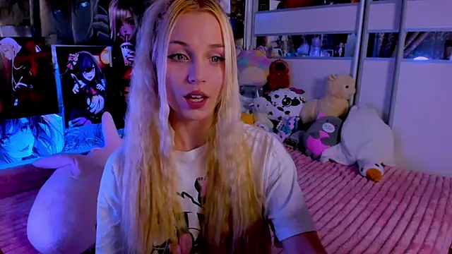 Cute  Pony online show from September 2025 08:23:01 PM