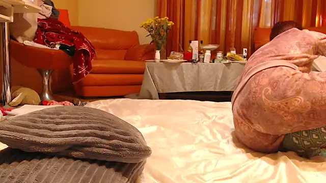 LovelyAndraGirl online show from September 2025 02:00:01 PM