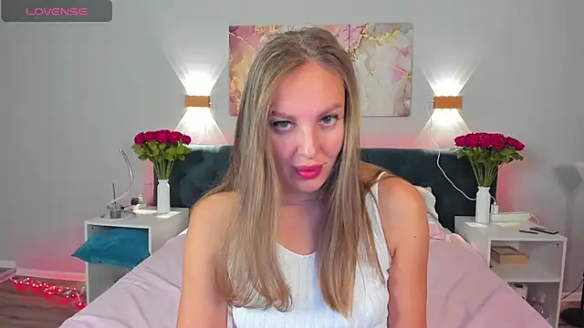 Snapshot of Kelly_Hardy chatting on February 2025 12:47:02 AM Kelly Hardy online show from February 2025 12:47:02 AM