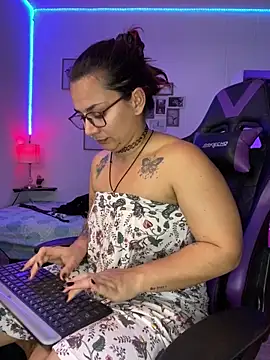 Snapshot of Amarantha_666 chatting on December 2024 07:10:01 PM Amarantha 666 online show from December 2024 07:10:01 PM