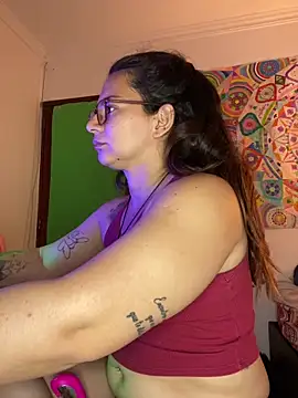 Snapshot of Amarantha_666 chatting on December 2025 09:45:01 PM Amarantha 666 online show from December 2025 09:45:01 PM