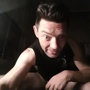 Snapshot of corty83 chatting on April 2026 11:32:02 PM corty83 online show from April 2026 11:32:02 PM