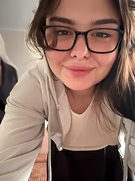 Snapshot of NikaMur chatting on October 2025 02:44:01 AM NikaMur online show from October 2025 02:44:01 AM