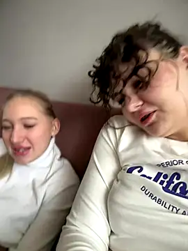 Snapshot of NikaMur chatting on October 2025 03:23:02 AM NikaMur online show from October 2025 03:23:02 AM