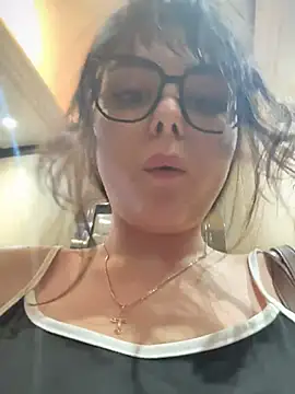 Snapshot of NikaMur chatting on March 2026 02:28:02 AM NikaMur online show from March 2026 02:28:02 AM