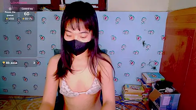 Snapshot of __Saphia__ chatting on January 2025 02:08:02 PM   Saphia   online show from January 2025 02:08:02 PM