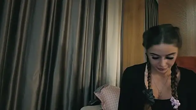 your bunnygirl online show from October 2025 07:16:02 PM