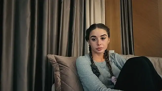 your bunnygirl online show from November 2025 06:09:02 PM