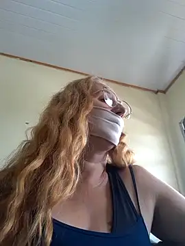 Snapshot of MILEIDE980 chatting on March 2025 03:06:01 PM MILEIDE980 online show from March 2025 03:06:01 PM