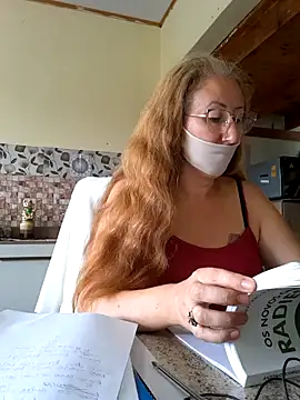 Snapshot of MILEIDE980 chatting on March 2025 12:45:02 PM MILEIDE980 online show from March 2025 12:45:02 PM