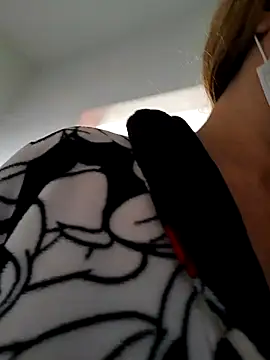 Snapshot of MILEIDE980 chatting on September 2025 01:04:01 PM MILEIDE980 online show from September 2025 01:04:01 PM