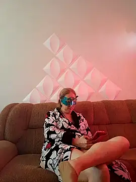 Snapshot of MILEIDE980 chatting on September 2025 01:05:02 PM MILEIDE980 online show from September 2025 01:05:02 PM