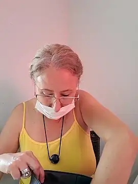 Snapshot of MILEIDE980 chatting on October 2025 01:59:02 PM MILEIDE980 online show from October 2025 01:59:02 PM