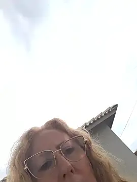 Snapshot of MILEIDE980 chatting on November 2025 12:59:01 PM MILEIDE980 online show from November 2025 12:59:01 PM