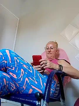 Snapshot of MILEIDE980 chatting on December 2025 02:48:01 PM MILEIDE980 online show from December 2025 02:48:01 PM