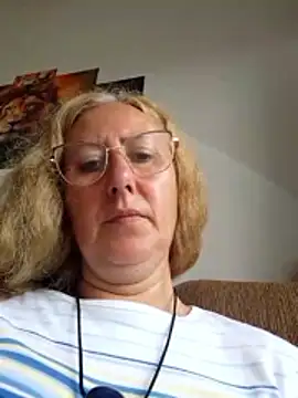 MILEIDE980 online show from February 2026 02:16:02 PM