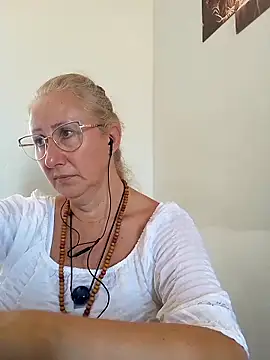 MILEIDE980 online show from March 2026 02:19:01 PM