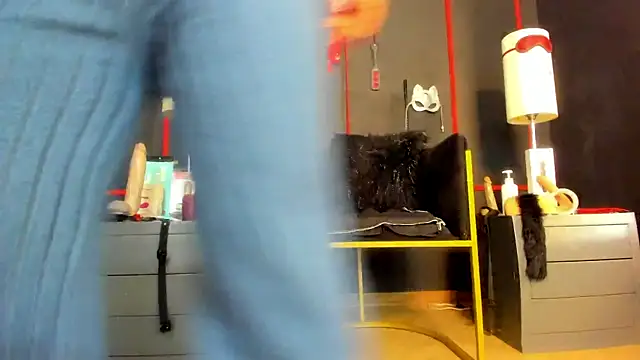 CharlotteScotte online show from November 2025 11:31:01 AM