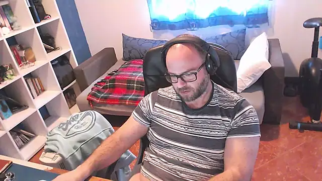 ravingr4d4 online show from March 2025 03:20:02 PM