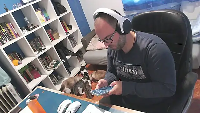 ravingr4d4 online show from November 2025 09:20:01 AM