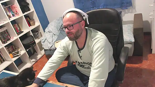 ravingr4d4 online show from March 2026 01:12:01 AM