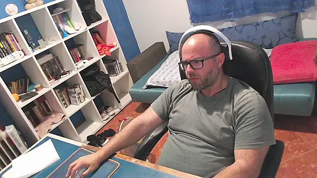ravingr4d4 online show from May 2026 09:27:01 PM