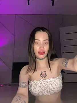 Yunasi online show from March 2025 11:53:01 AM